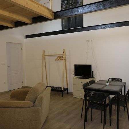Kajari Apartmanhaz Balatonfőkajár Dış mekan fotoğraf
